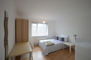 Photo 7- click for photo gallery